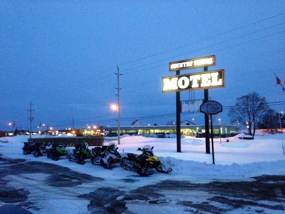 乡绅汽车旅馆 Arnprior 外观 照片