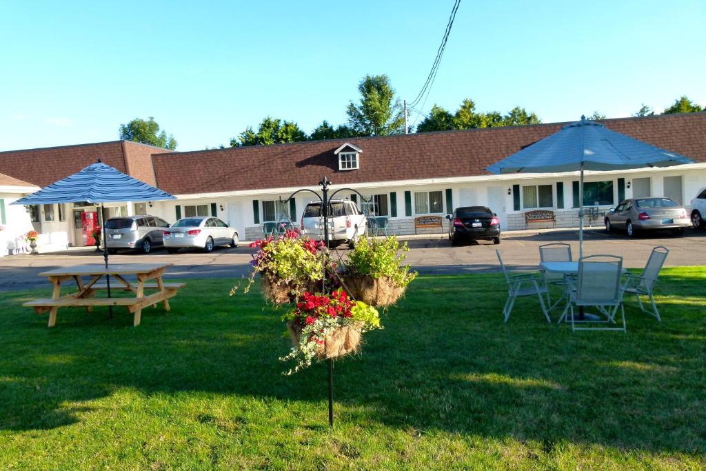 乡绅汽车旅馆 Arnprior 外观 照片
