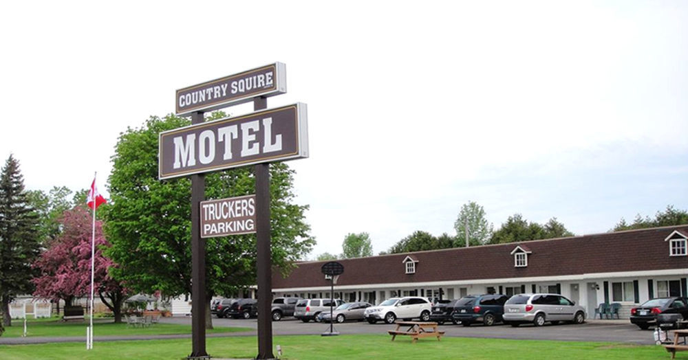 乡绅汽车旅馆 Arnprior 外观 照片